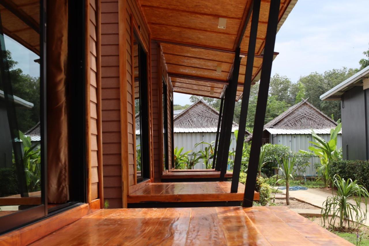 Baan Check In Hotel Koh Lanta Ngoại thất bức ảnh