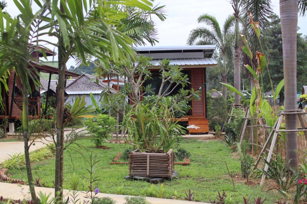 Baan Check In Hotel Koh Lanta Ngoại thất bức ảnh
