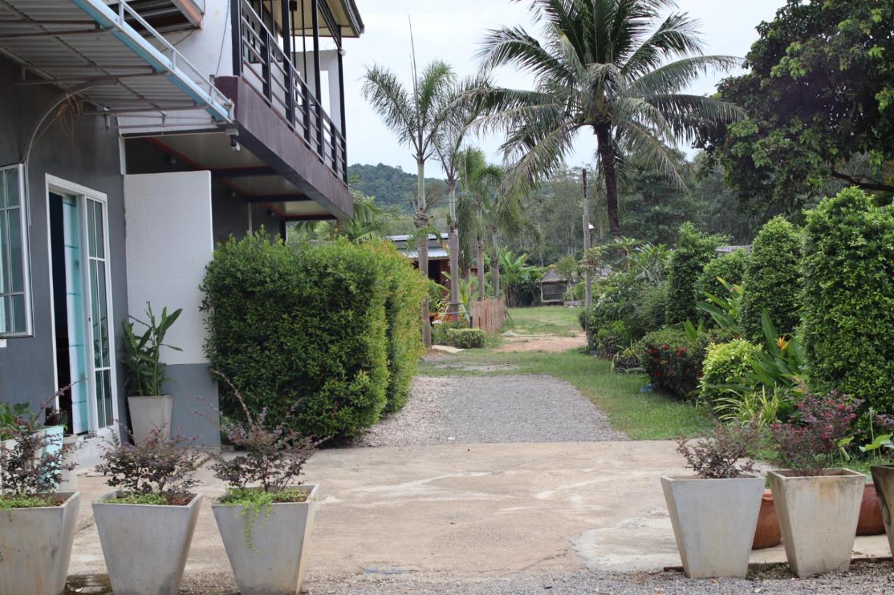 Baan Check In Hotel Koh Lanta Ngoại thất bức ảnh